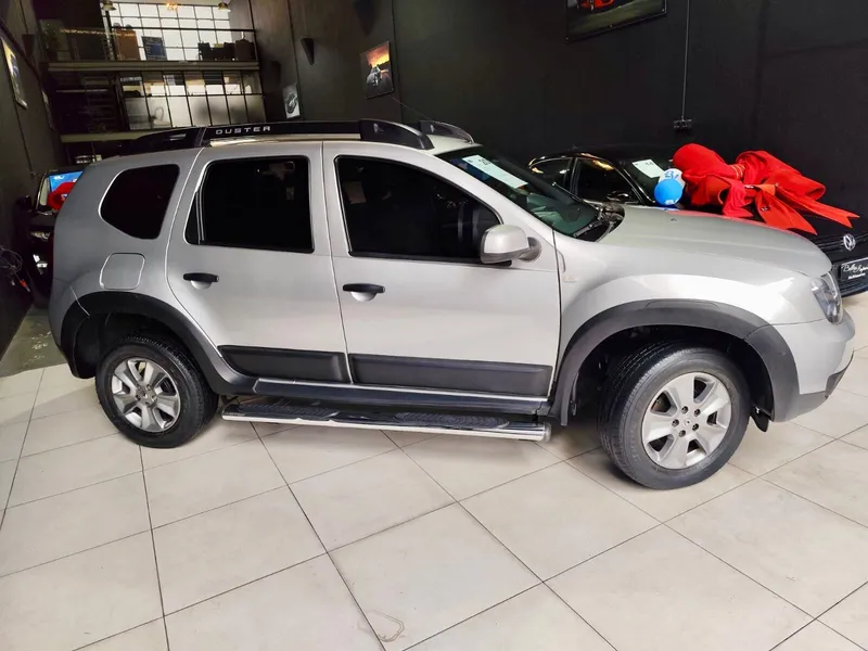 Renault Duster Prata