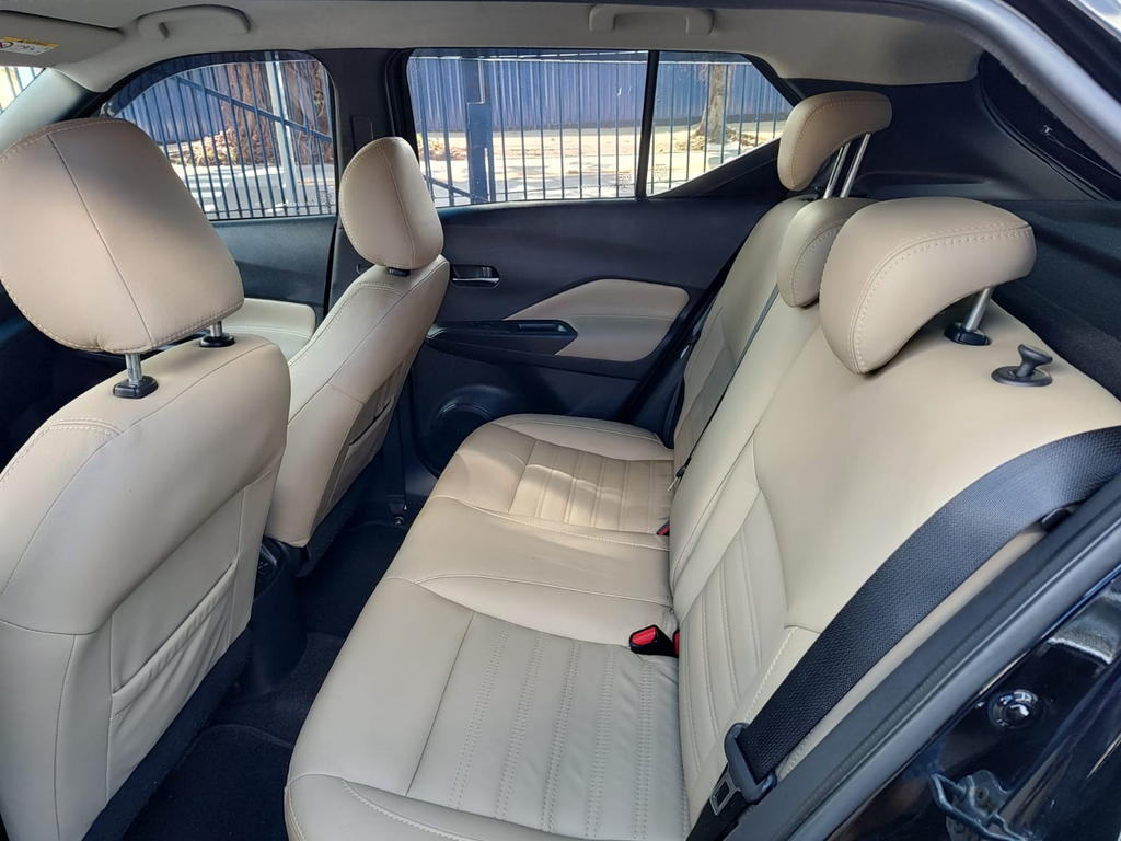 Nissan Kicks Preto