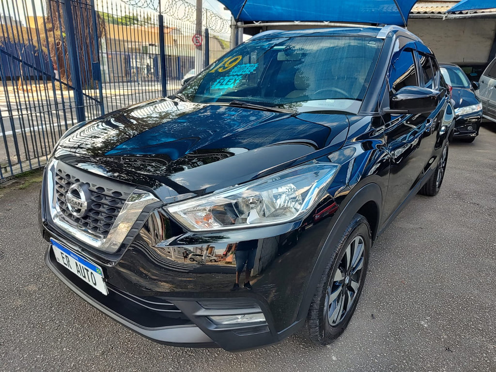 Nissan Kicks Preto