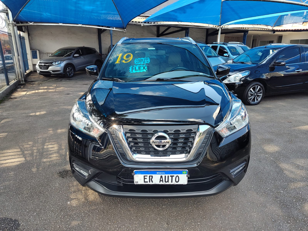 Nissan Kicks Preto