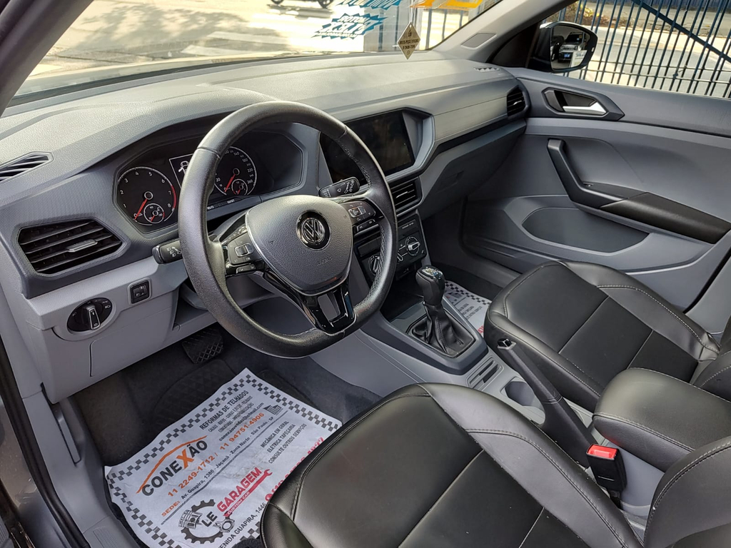 Volkswagen T-Cross Cinza