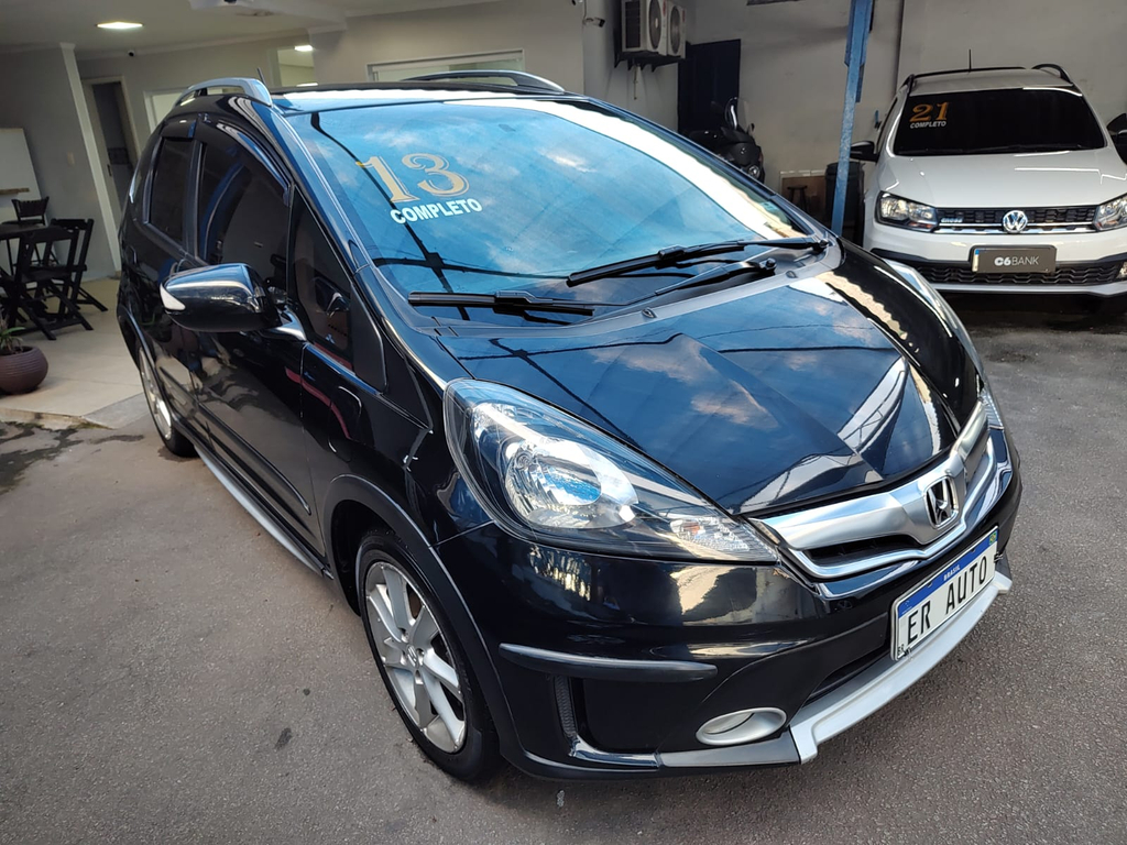 Honda Fit Preto