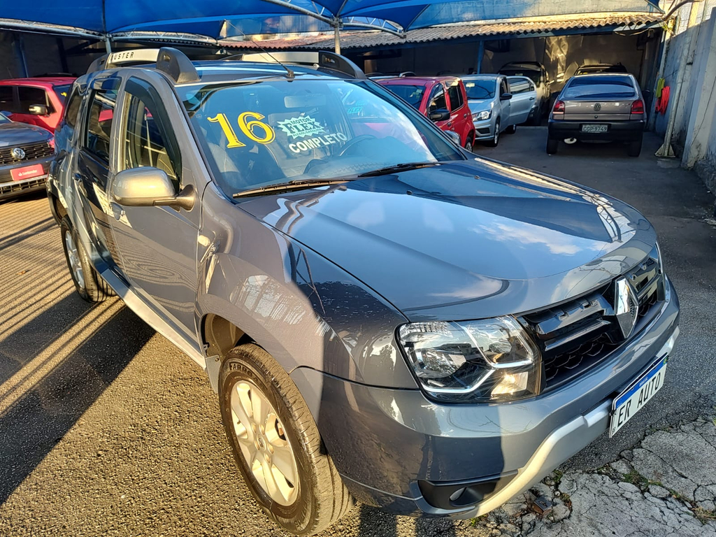 Renault Duster Cinza