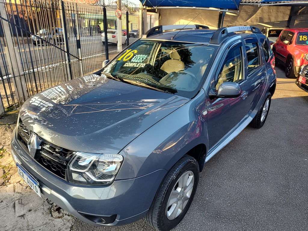 Renault Duster Cinza