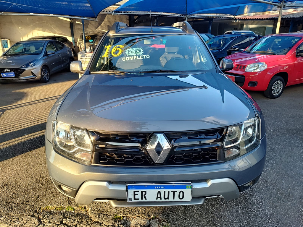 Renault Duster Cinza