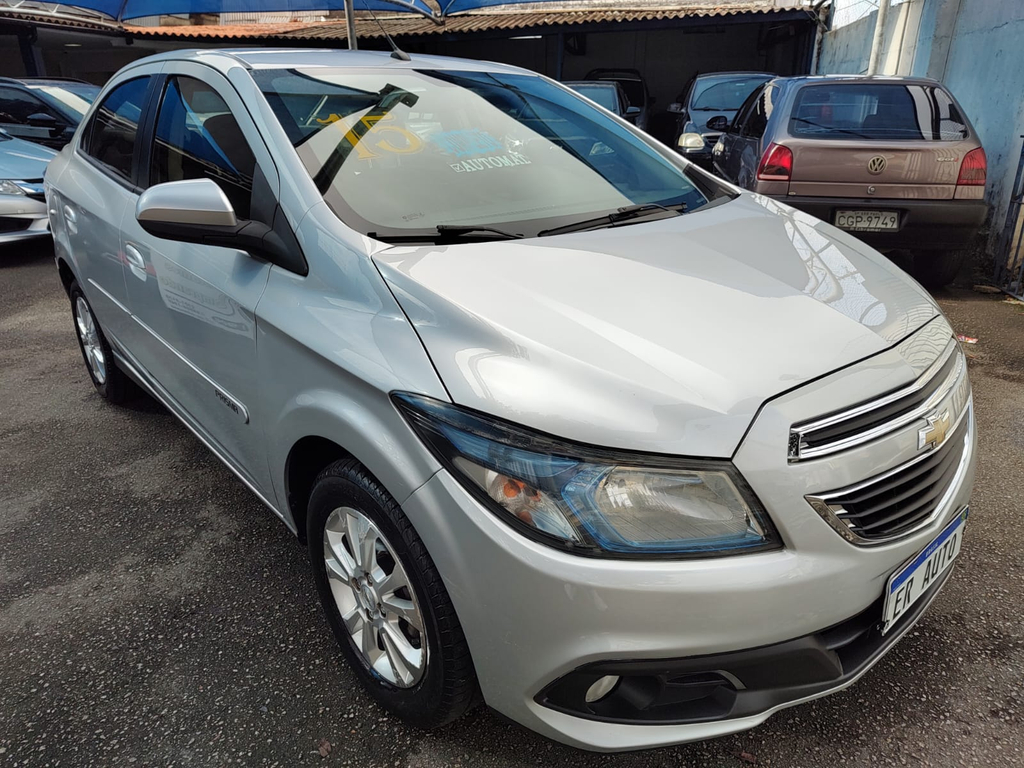 Chevrolet Prisma Prata