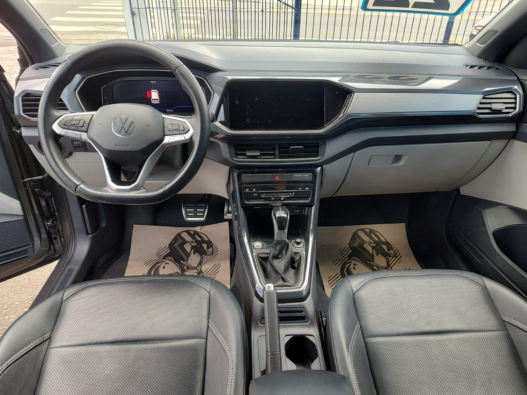 Volkswagen T-Cross Cinza