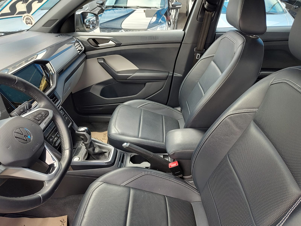 Volkswagen T-Cross Cinza