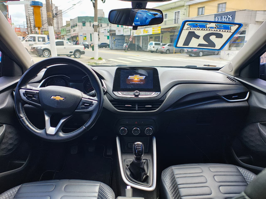Chevrolet Onix Preto