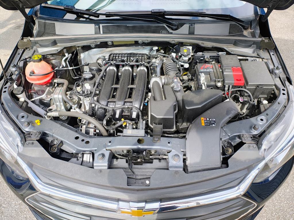 Chevrolet Onix Preto