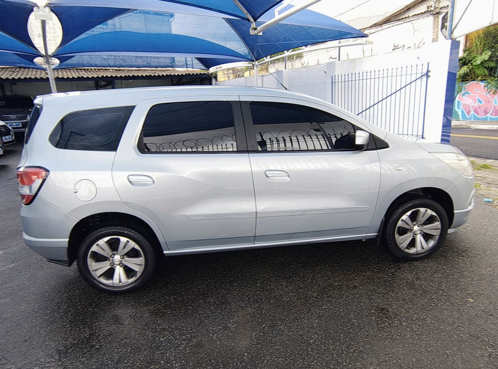Chevrolet Spin Prata