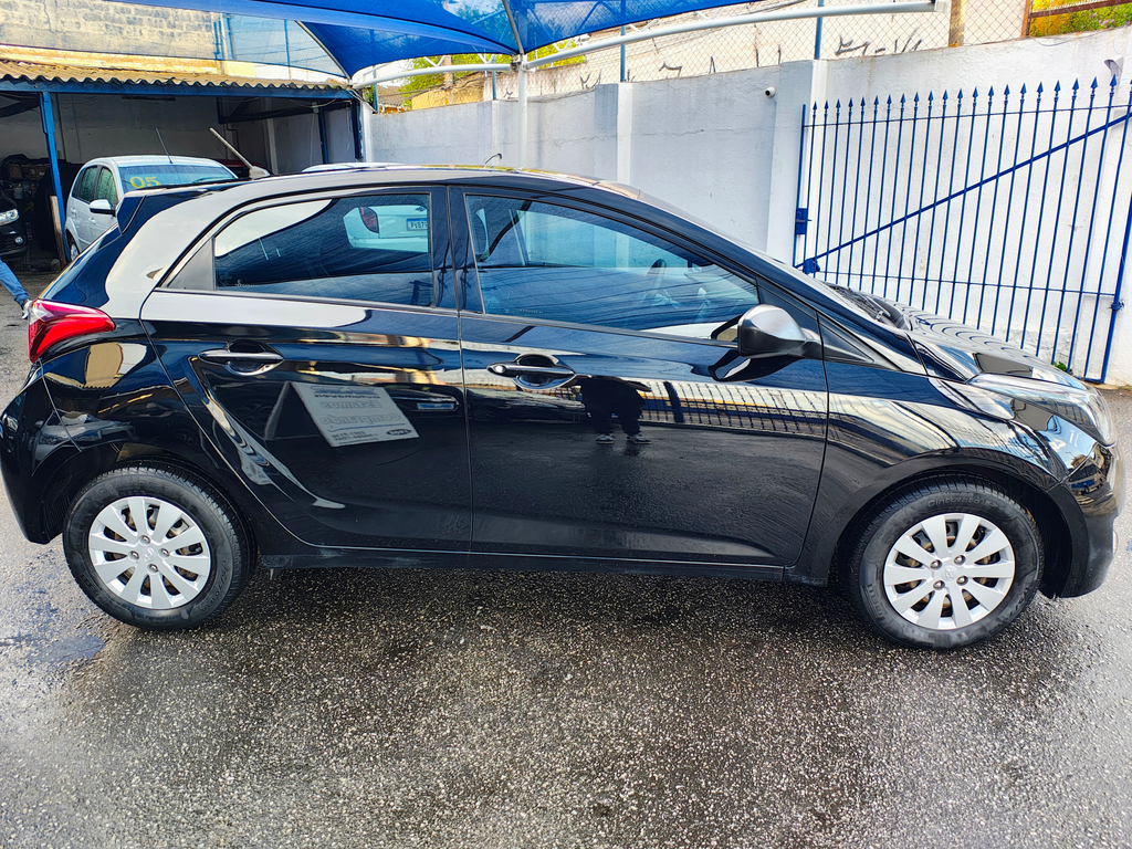 Hyundai HB20 Preto