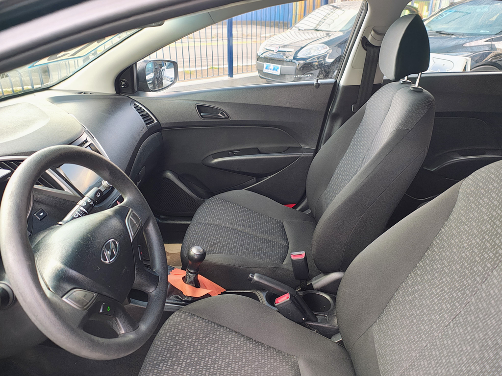 Hyundai HB20 Preto