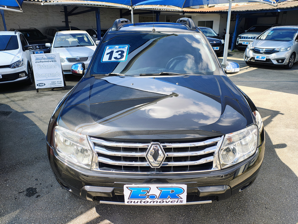 Renault Duster Preto