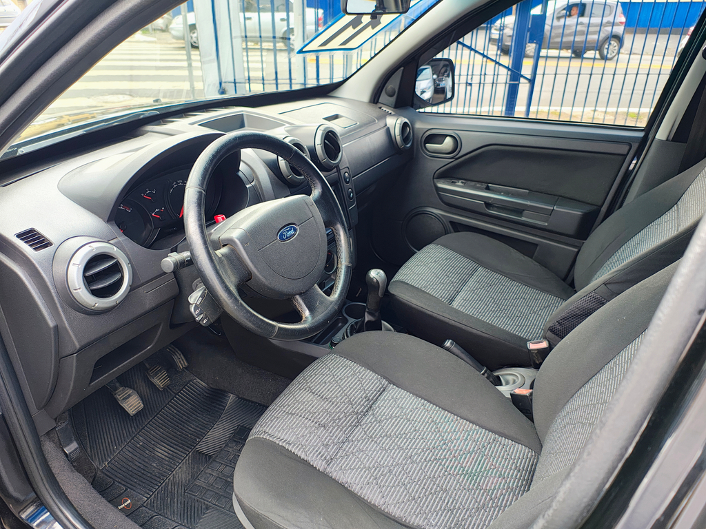 Ford EcoSport Preto