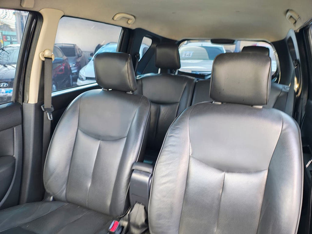 Nissan Livina Preto