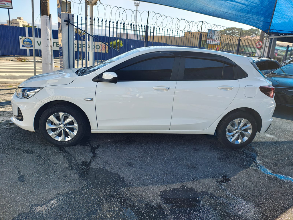 Chevrolet Onix Branco