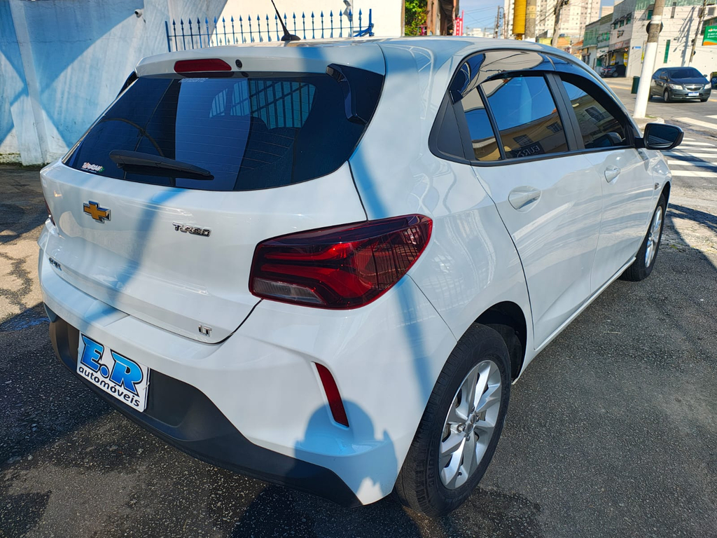 Chevrolet Onix Branco
