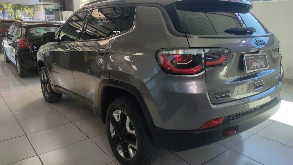 Jeep Compass Cinza