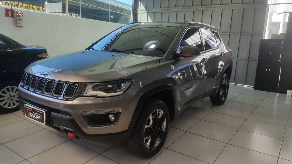 Jeep Compass Cinza