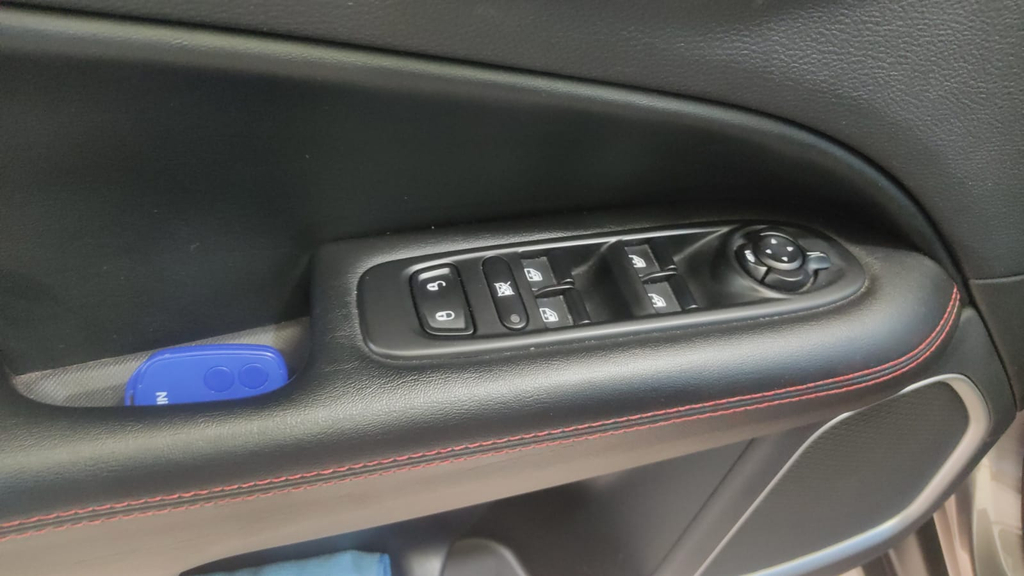 Jeep Compass Cinza