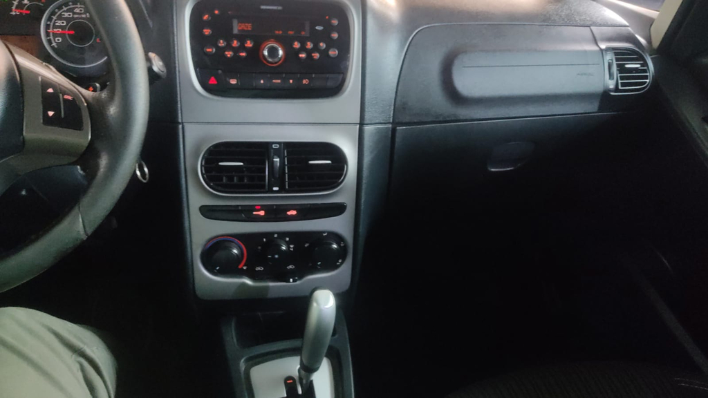 Fiat Idea Cinza