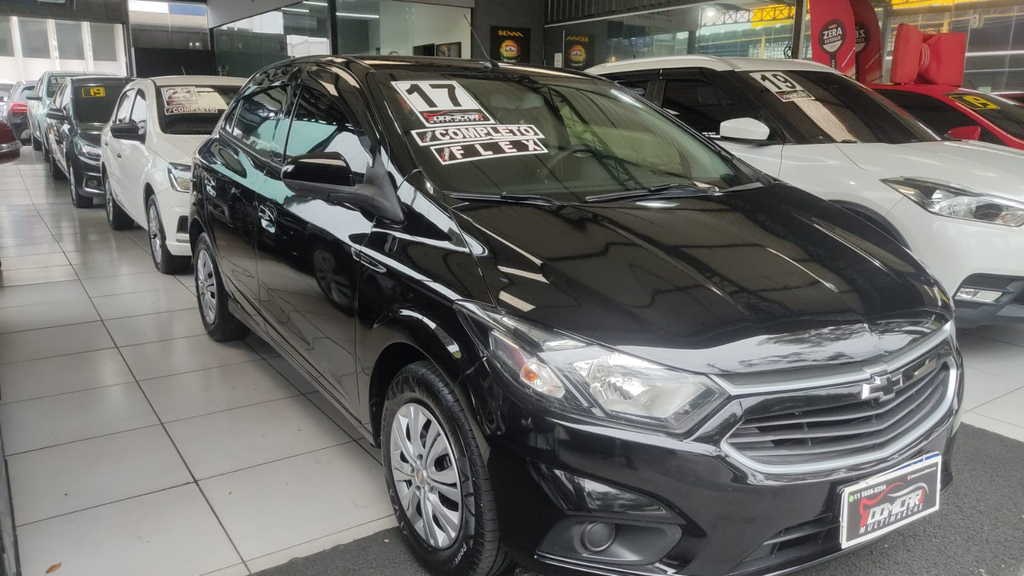 Chevrolet Onix Preto