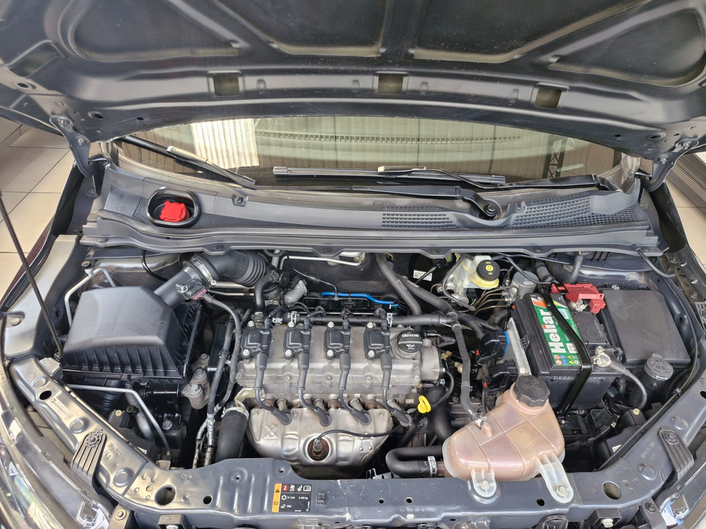 Chevrolet Onix Preto