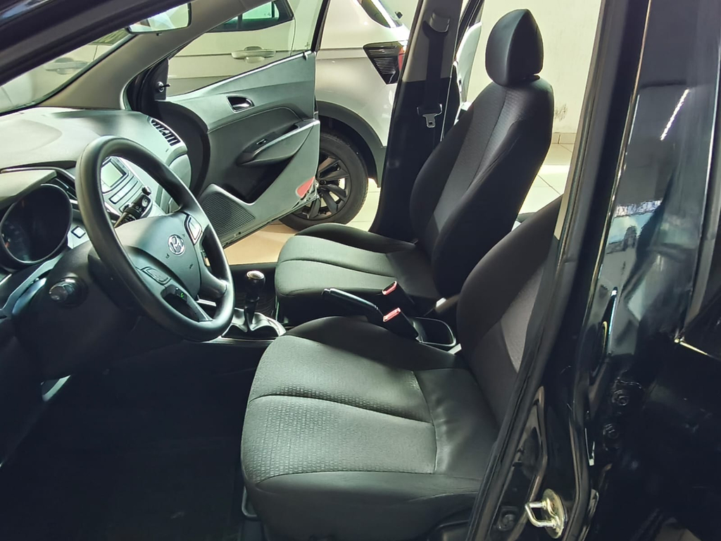 Hyundai HB20 Preto