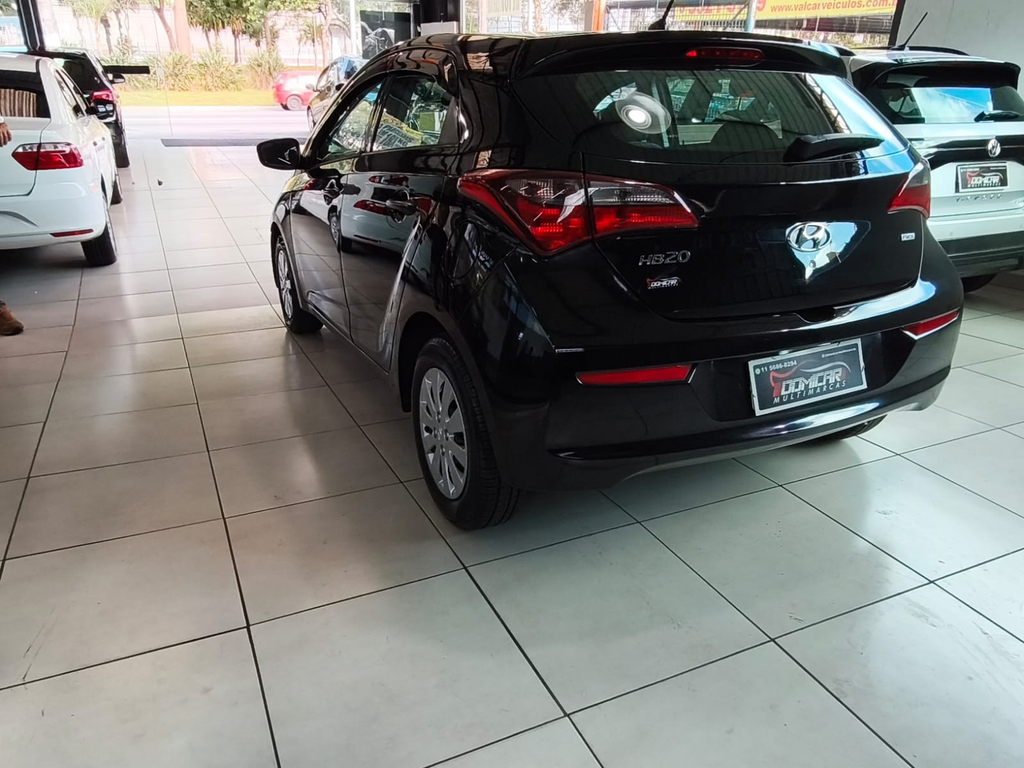Hyundai HB20 Preto