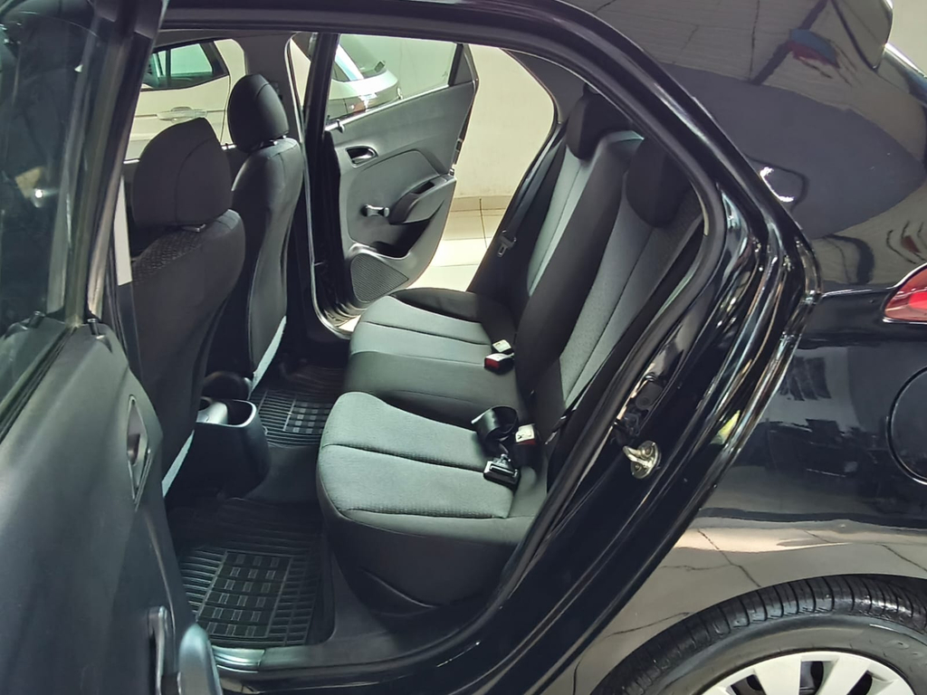 Hyundai HB20 Preto