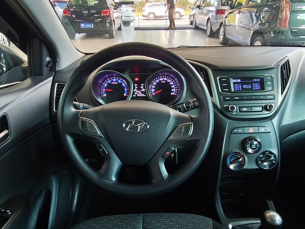 Hyundai HB20 Preto
