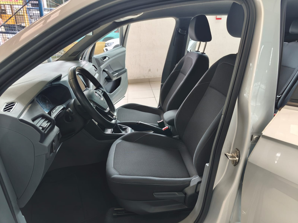 Volkswagen T-Cross Prata