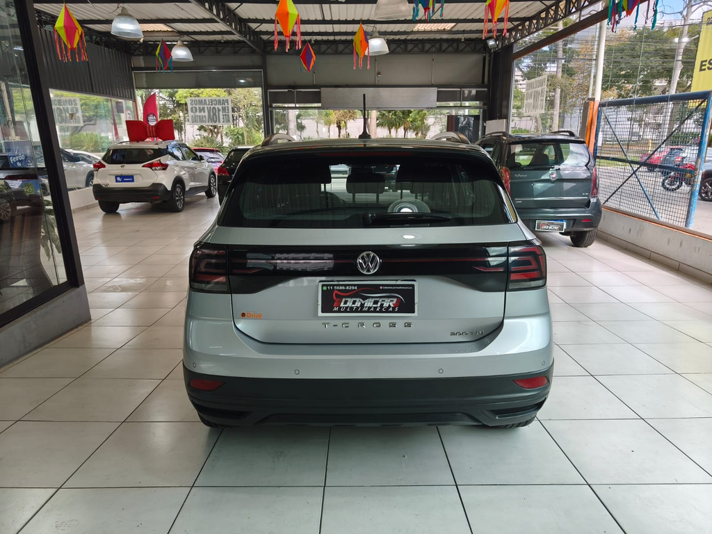Volkswagen T-Cross Prata