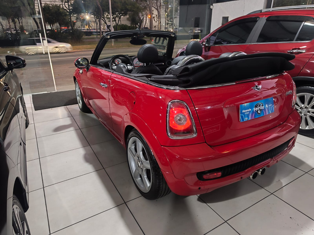 Mini Cabrio Vermelho