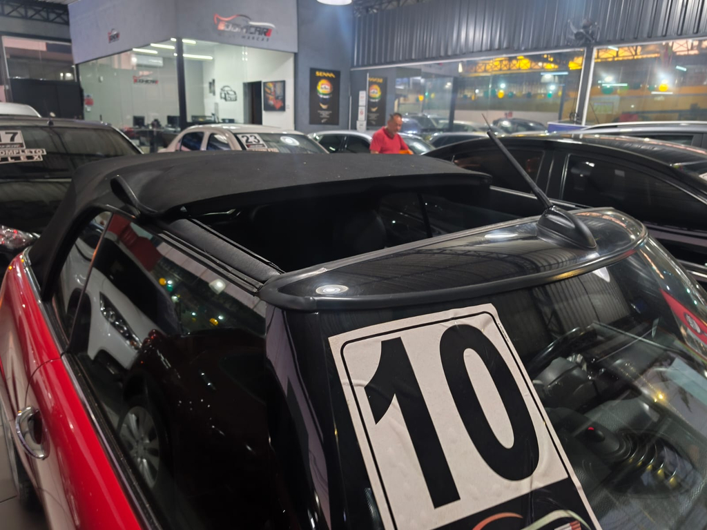 Mini Cabrio Vermelho