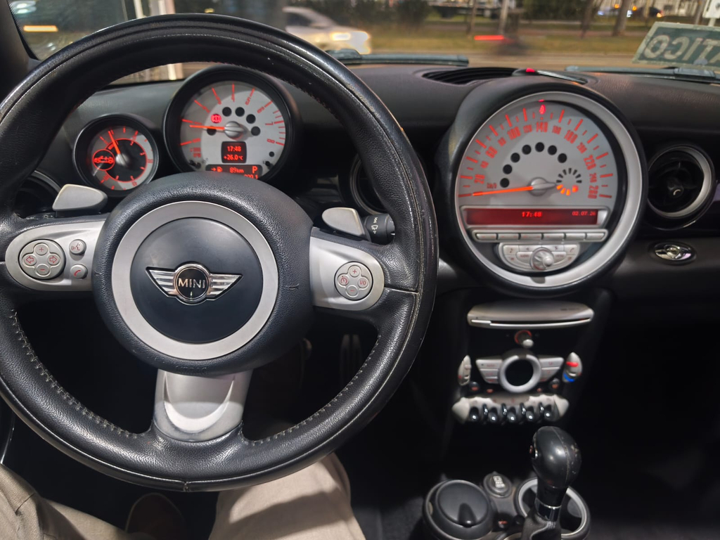 Mini Cabrio Vermelho