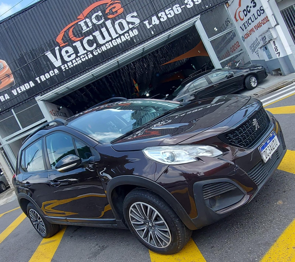 Peugeot 2008 Marrom