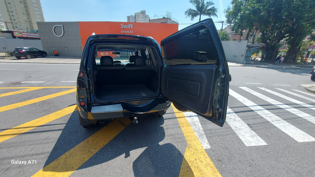 Mitsubishi Pajero TR4 Preto
