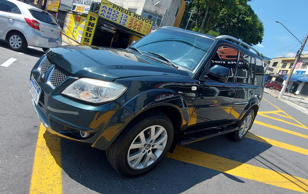 Mitsubishi Pajero TR4 Preto