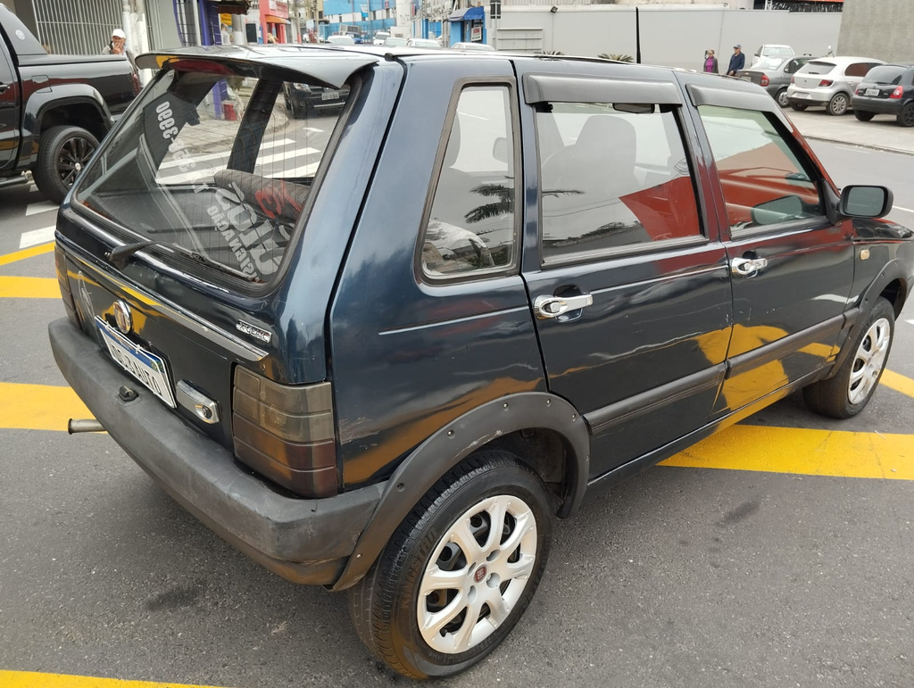 Fiat Uno Azul