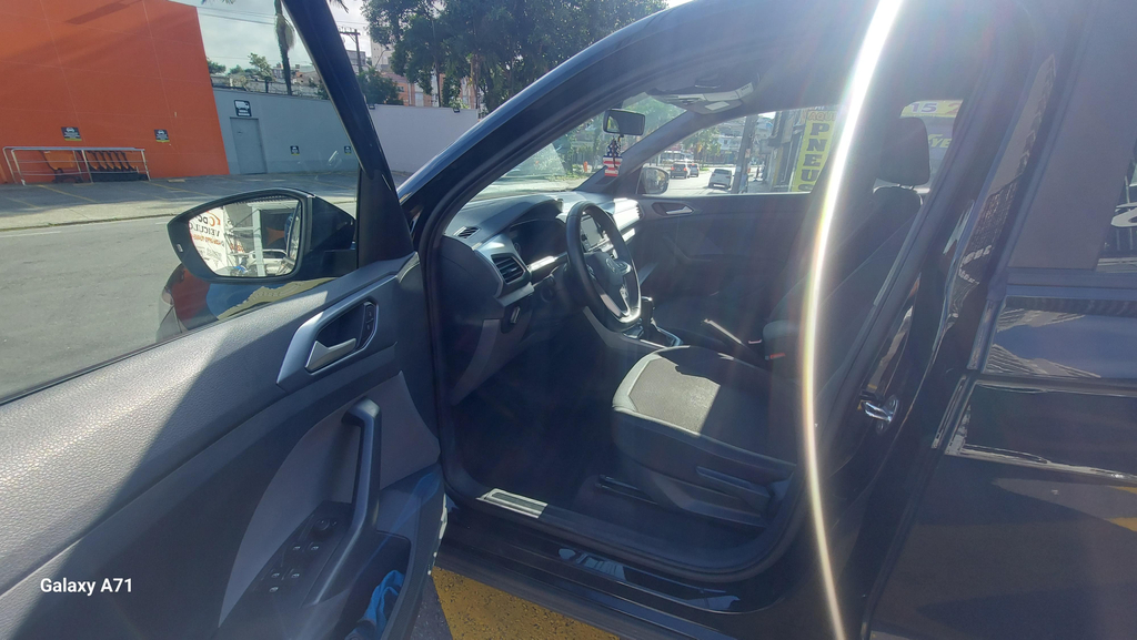 Volkswagen T-Cross Preto