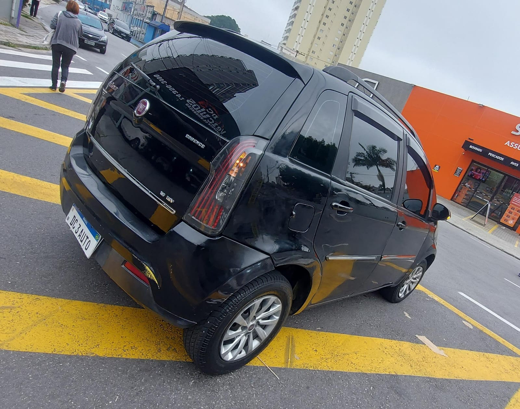 Fiat Idea Preto