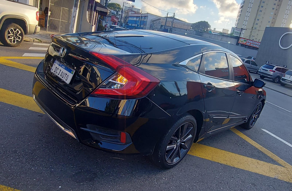 Honda Civic Sedan Preto
