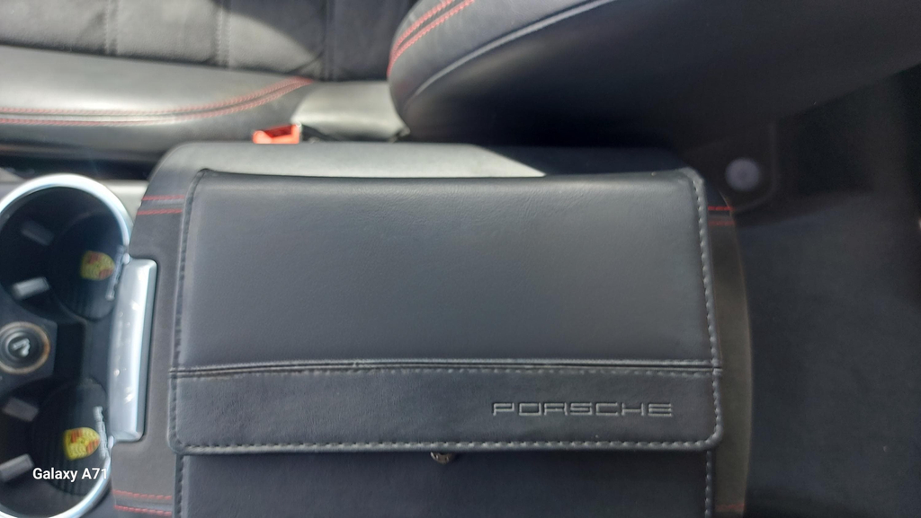 Porsche Cayenne Prata