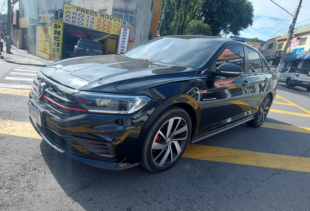 Volkswagen Jetta Preto