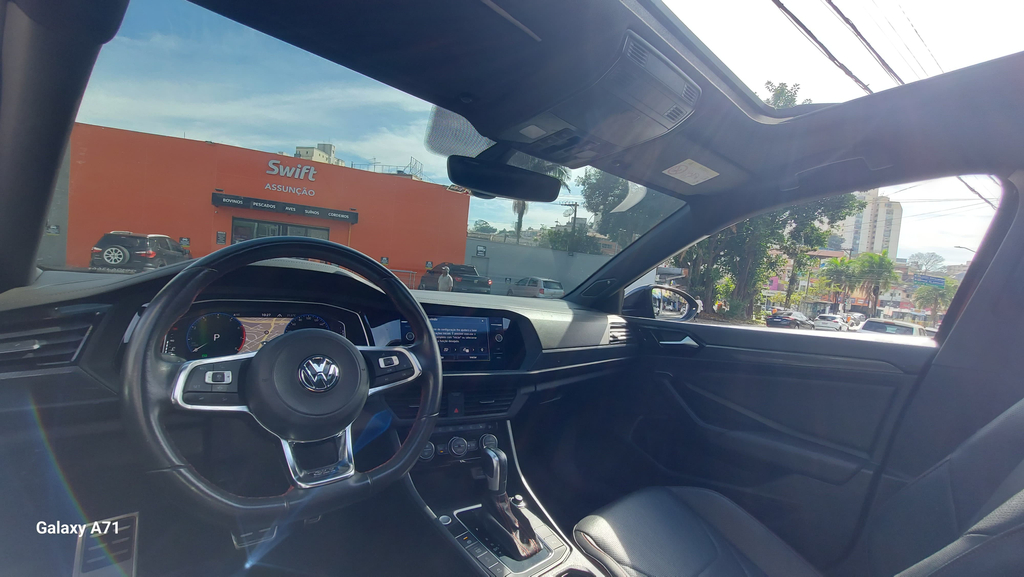 Volkswagen Jetta Preto