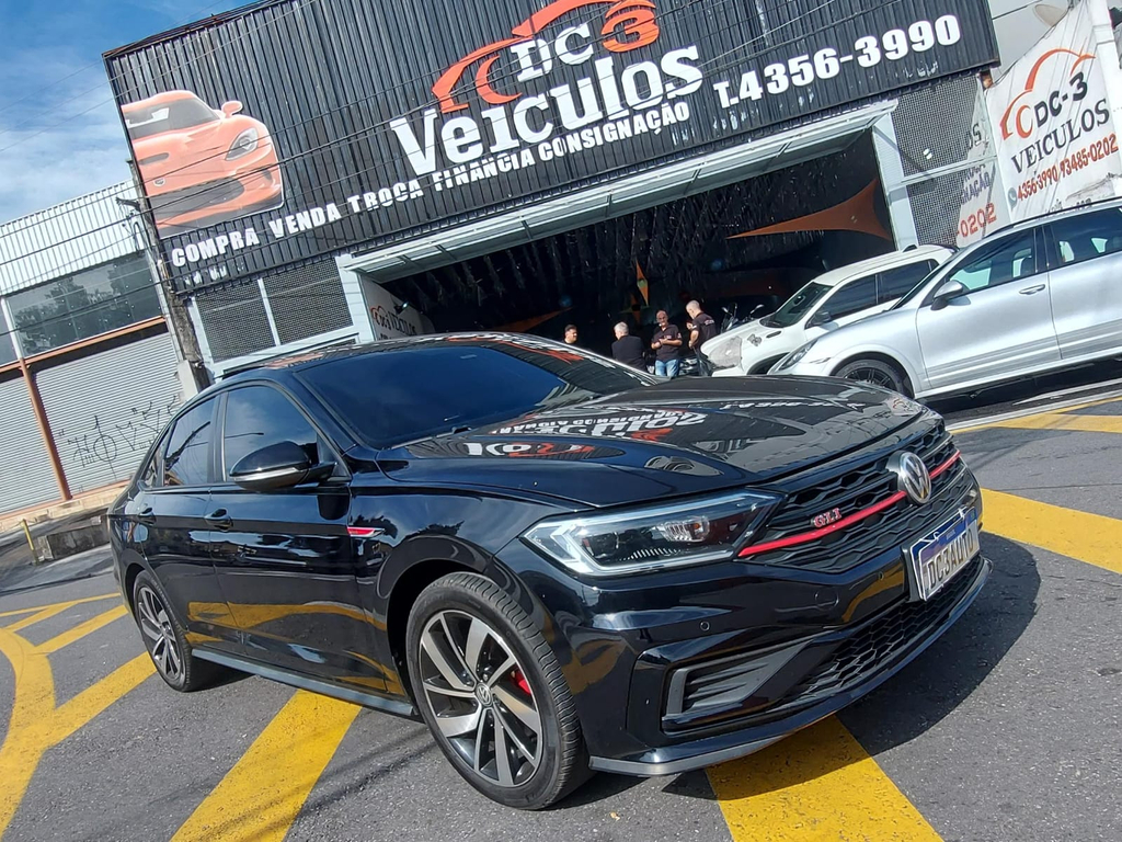 Volkswagen Jetta Preto