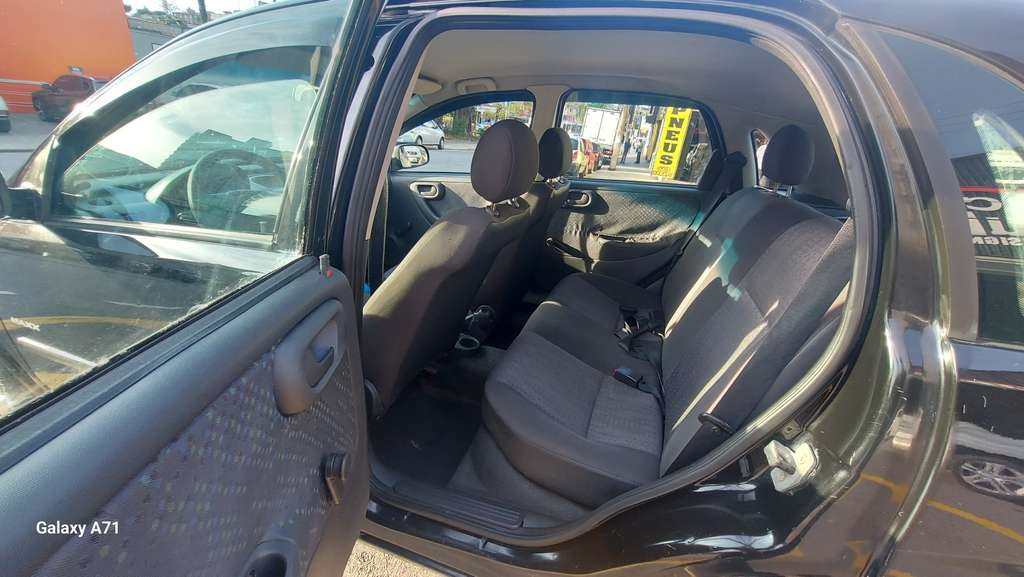 Chevrolet Corsa Preto