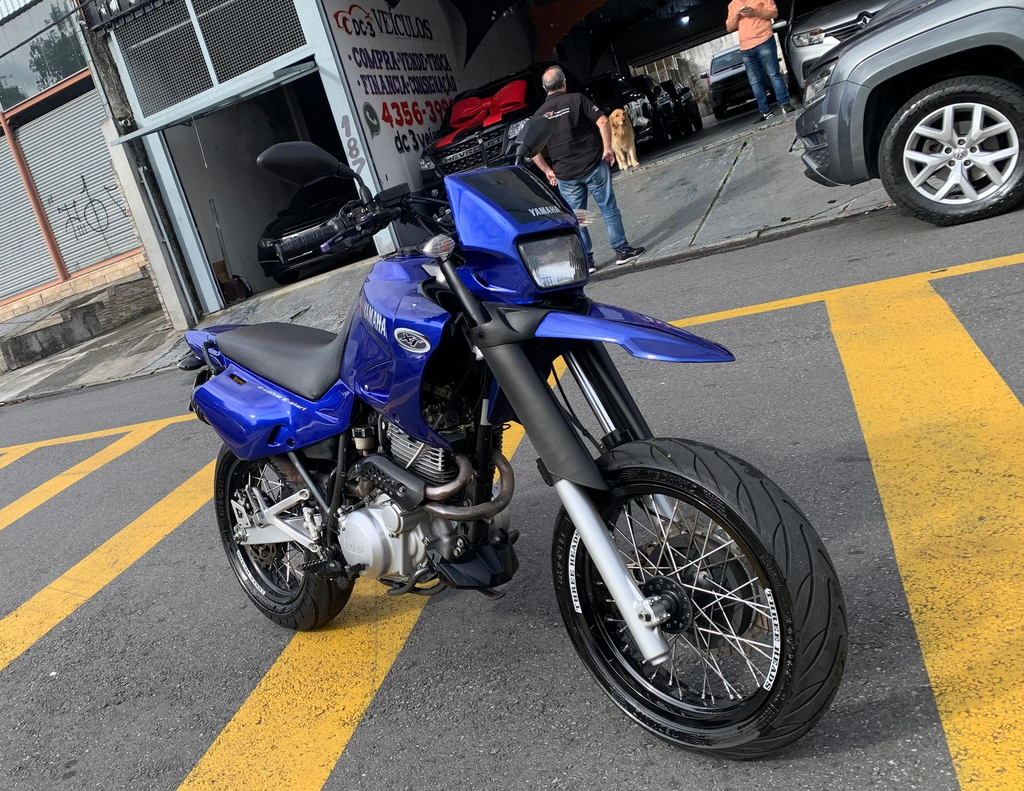Yamaha XT Azul